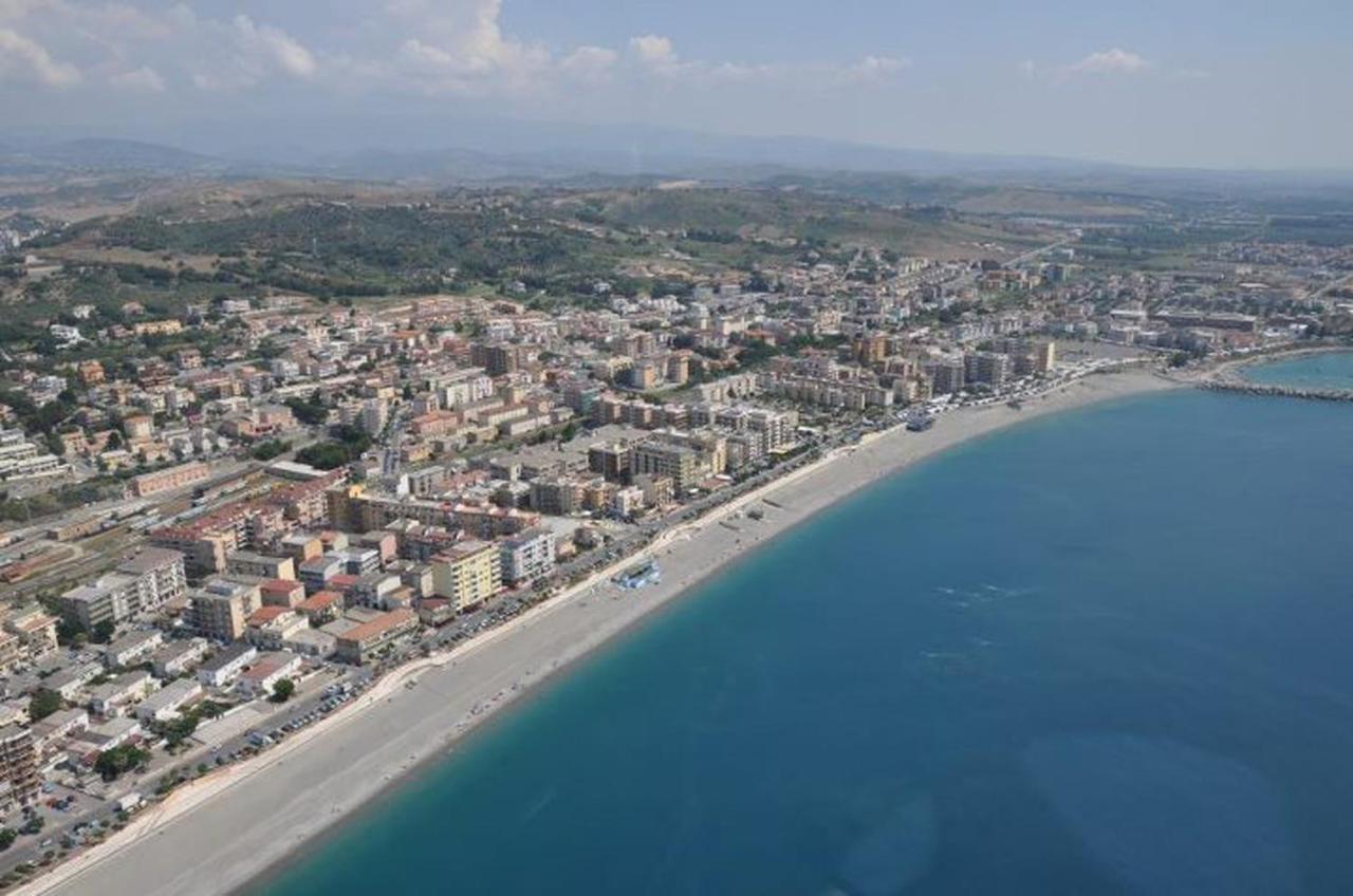 לינה וארוחת בוקר קטנזארו B E B Le Terrazze Sul Mare מראה חיצוני תמונה