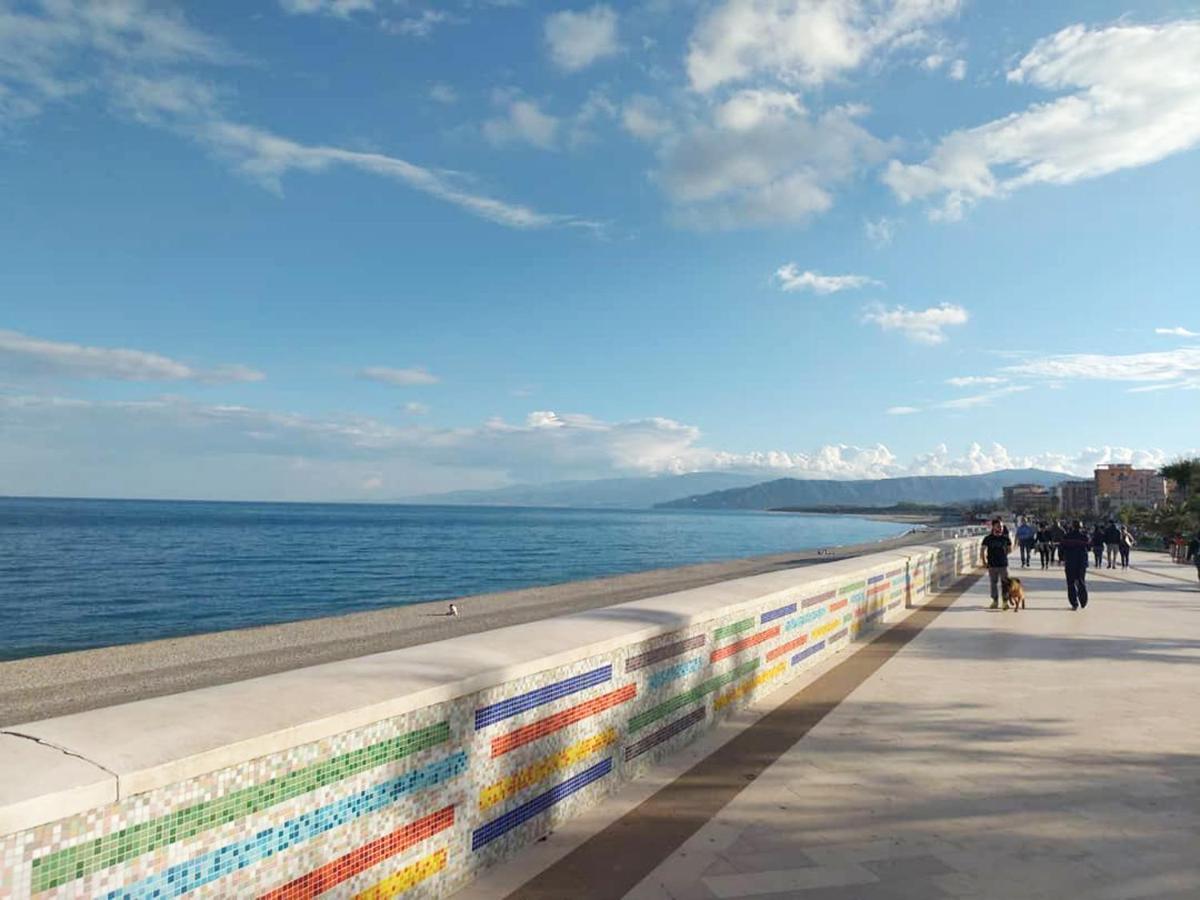 לינה וארוחת בוקר קטנזארו B E B Le Terrazze Sul Mare מראה חיצוני תמונה
